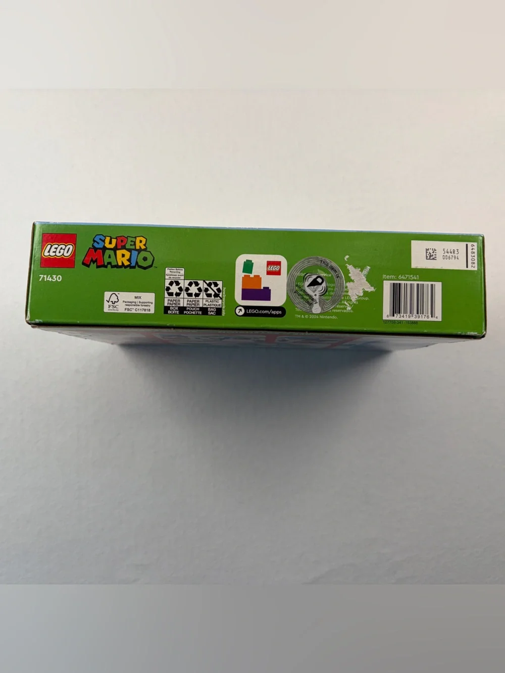 NWT Lego Nintendo Super Mario 71430 Penguin Family Snow Adventure Expansion Set